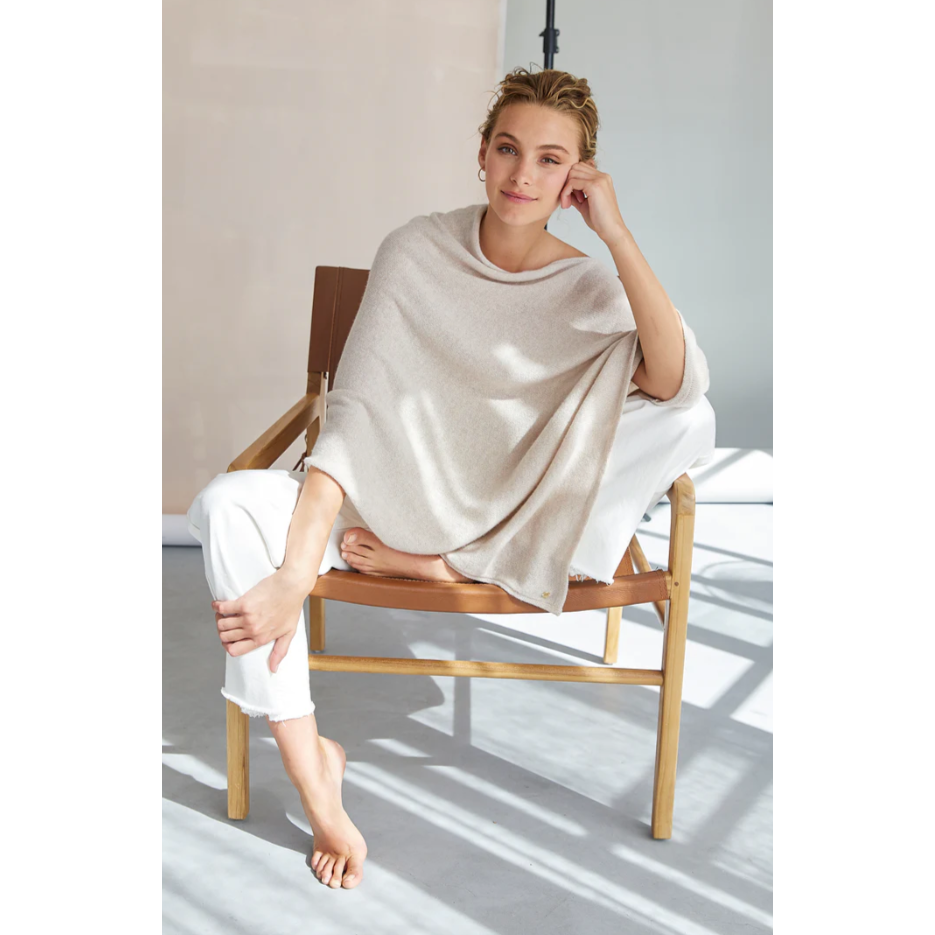MIA FRATINO PONCHO