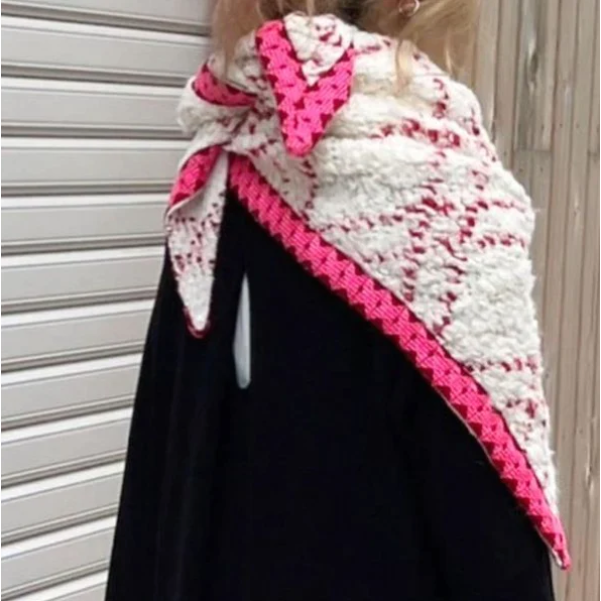 POM SHAWL TEDDY ULTRA PINK